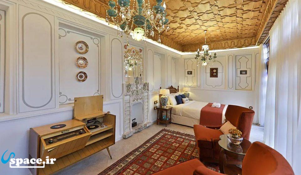 نمای داخلی اتاق جیران بوتیک هتل عمارت سحرخیزان - شیراز